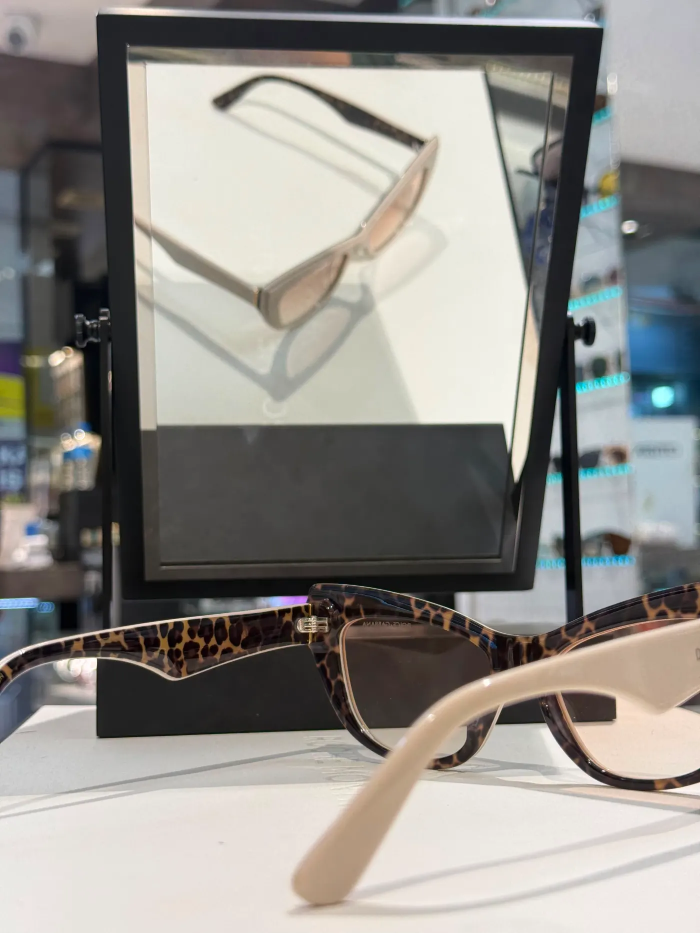 Dolce & Gabbana DG-01